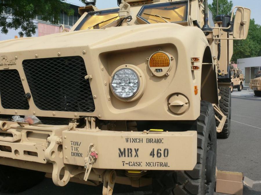 Детали экстерьера Oshkosh M-ATV 2009 года  (фото 25 из 676)